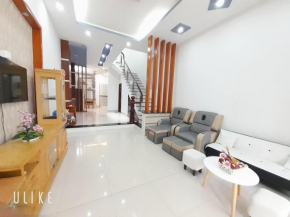 NHÀ PHỐ GẦN BIỂN